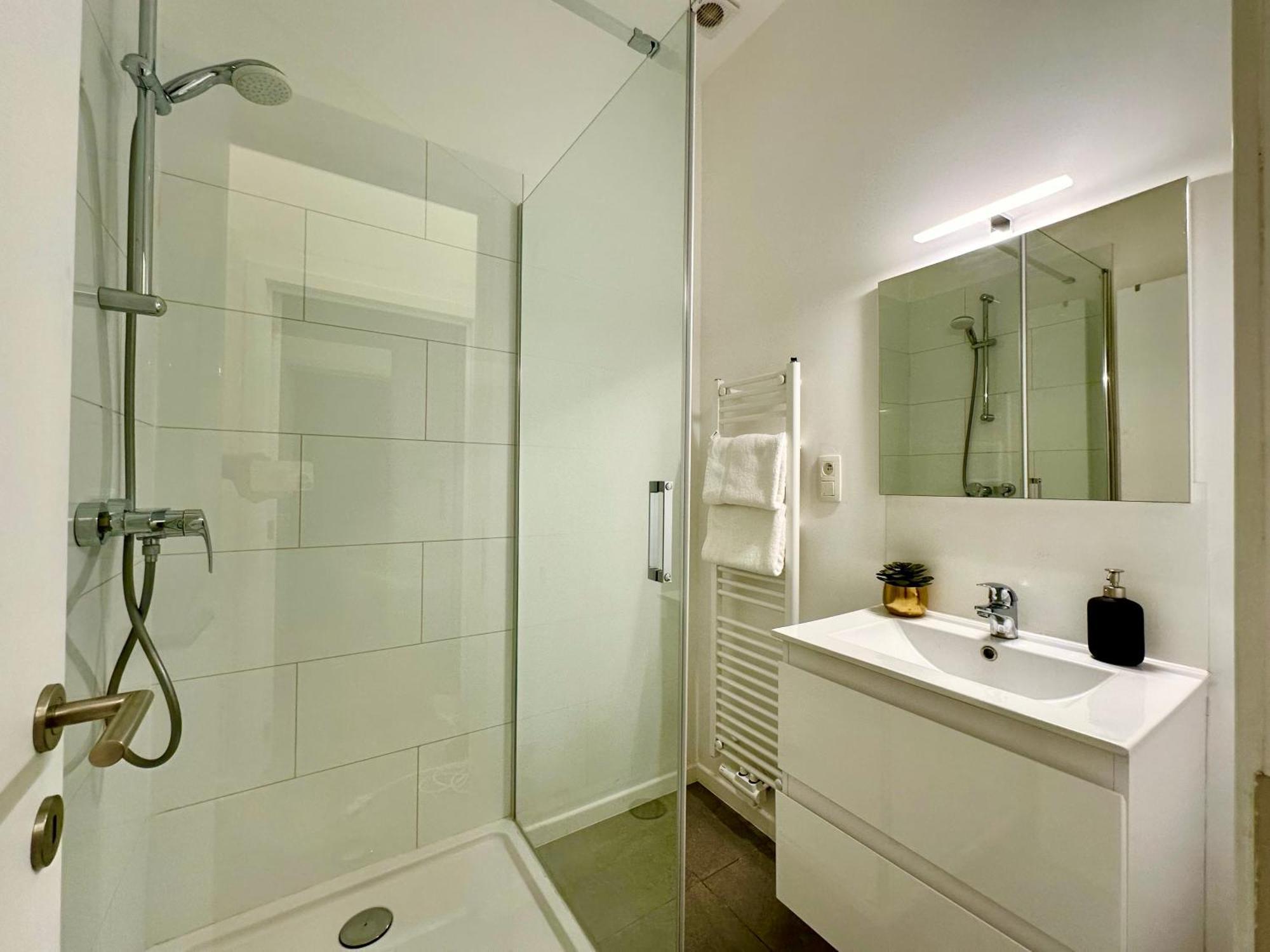 Luxury Suites Mons By Rikas Hotels Екстериор снимка
