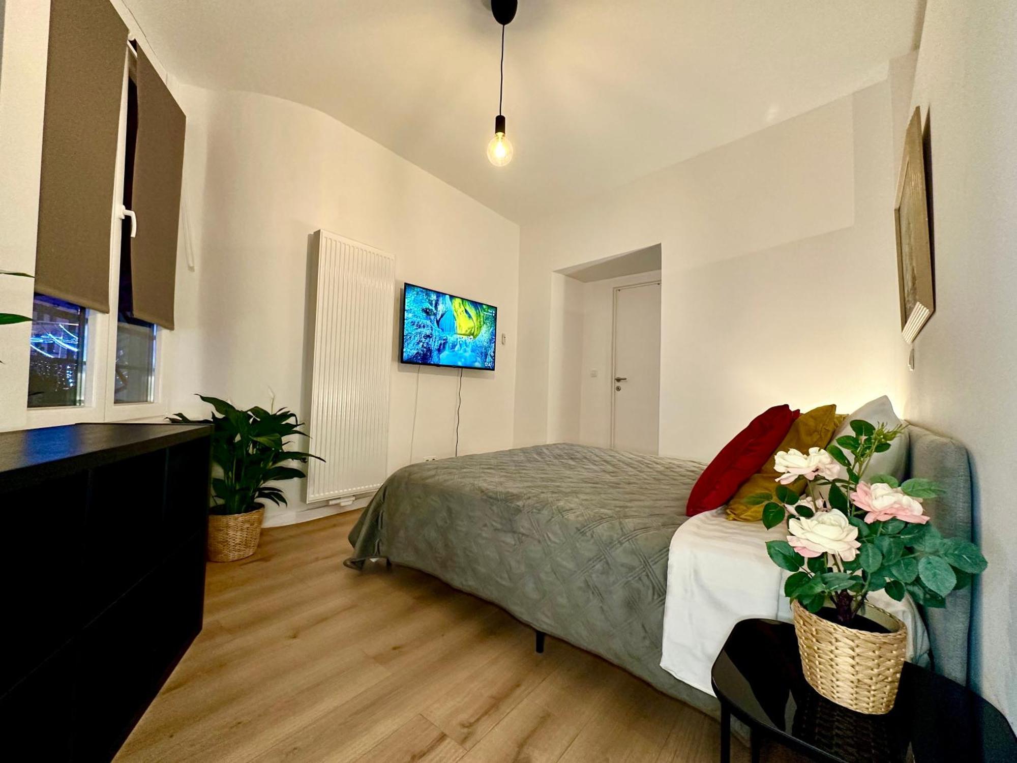 Luxury Suites Mons By Rikas Hotels Екстериор снимка