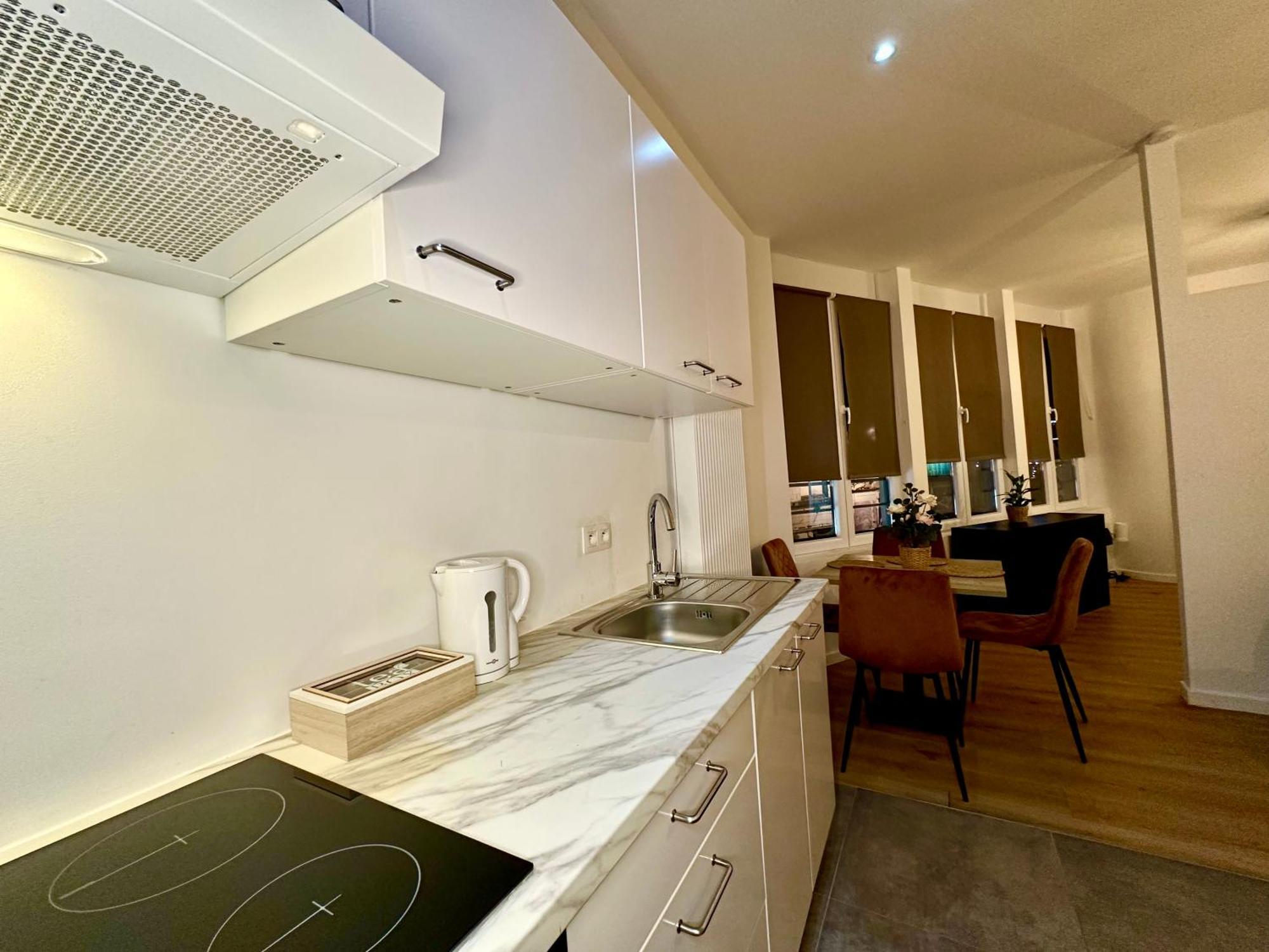 Luxury Suites Mons By Rikas Hotels Екстериор снимка